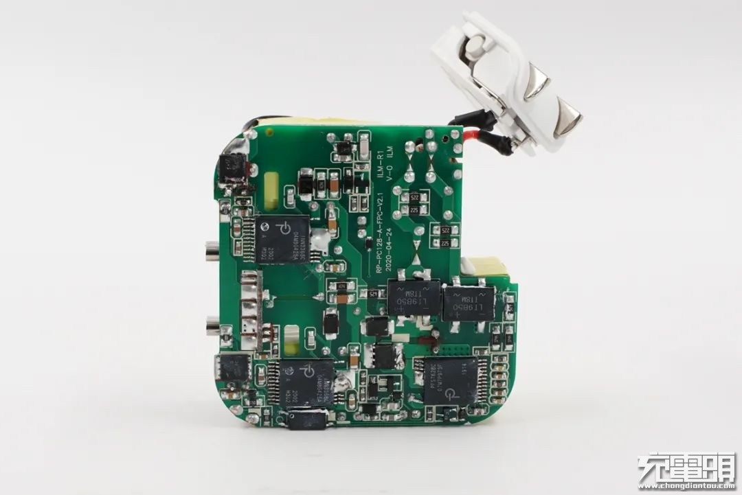 拆解报告：RAVPOWER 90W双USB-C口PD快充充电器RP-CPCN001-充电头网